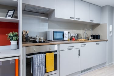 Platinum Studio Floors 7-10 - Image 4